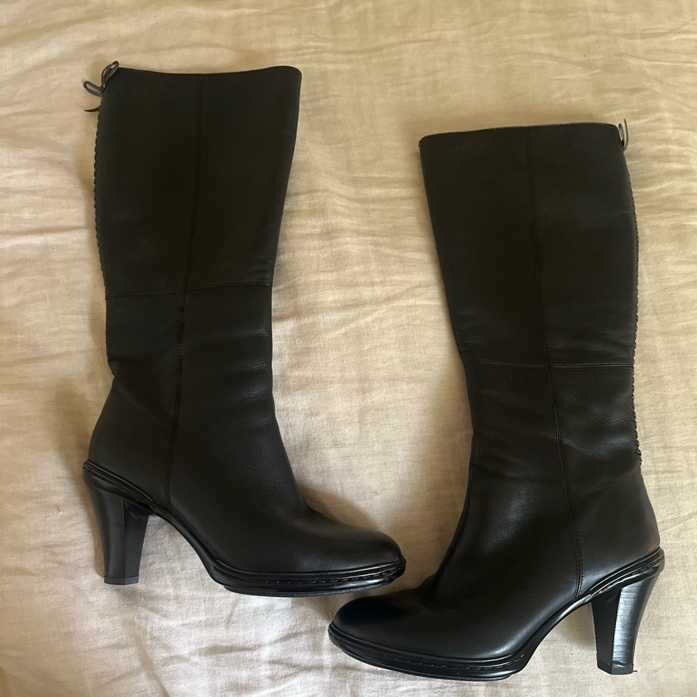 Y2K Vintage Sofft Black Heeled Leather Boots